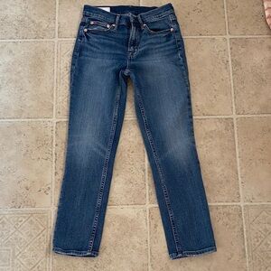 🌼 2/$25 GAP Women's Vintage Slim Mid Rise Jeans